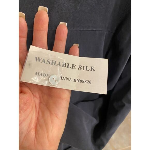 100% Silk Tunic Top.  Size XL. Washable Silk! - Picture 5 of 6